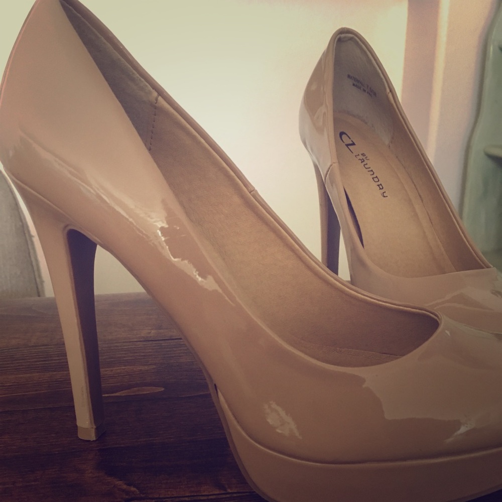 CL by Chinese Laundry Tan Patent Leather Heels